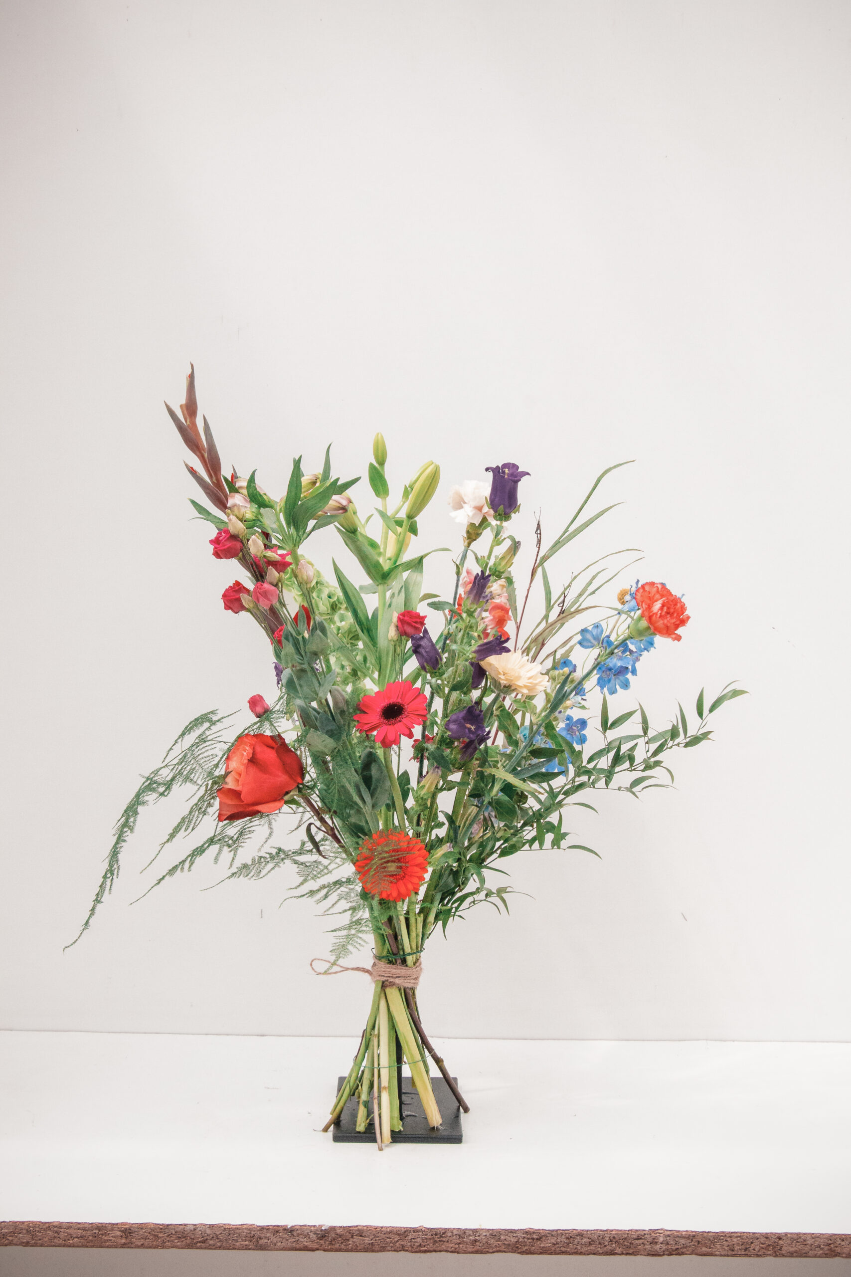 Wildboeket met gemengde kleuren
