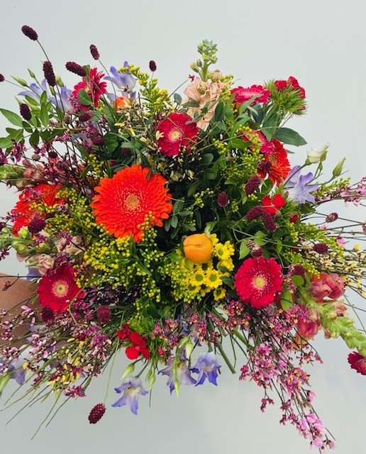 Veldboeket met nazomerse kleuren