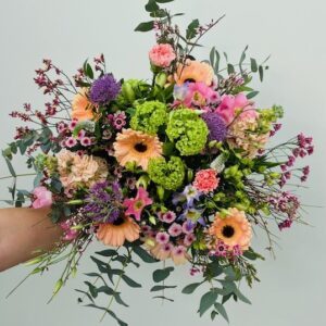 Veldboeket in pastelkleuren